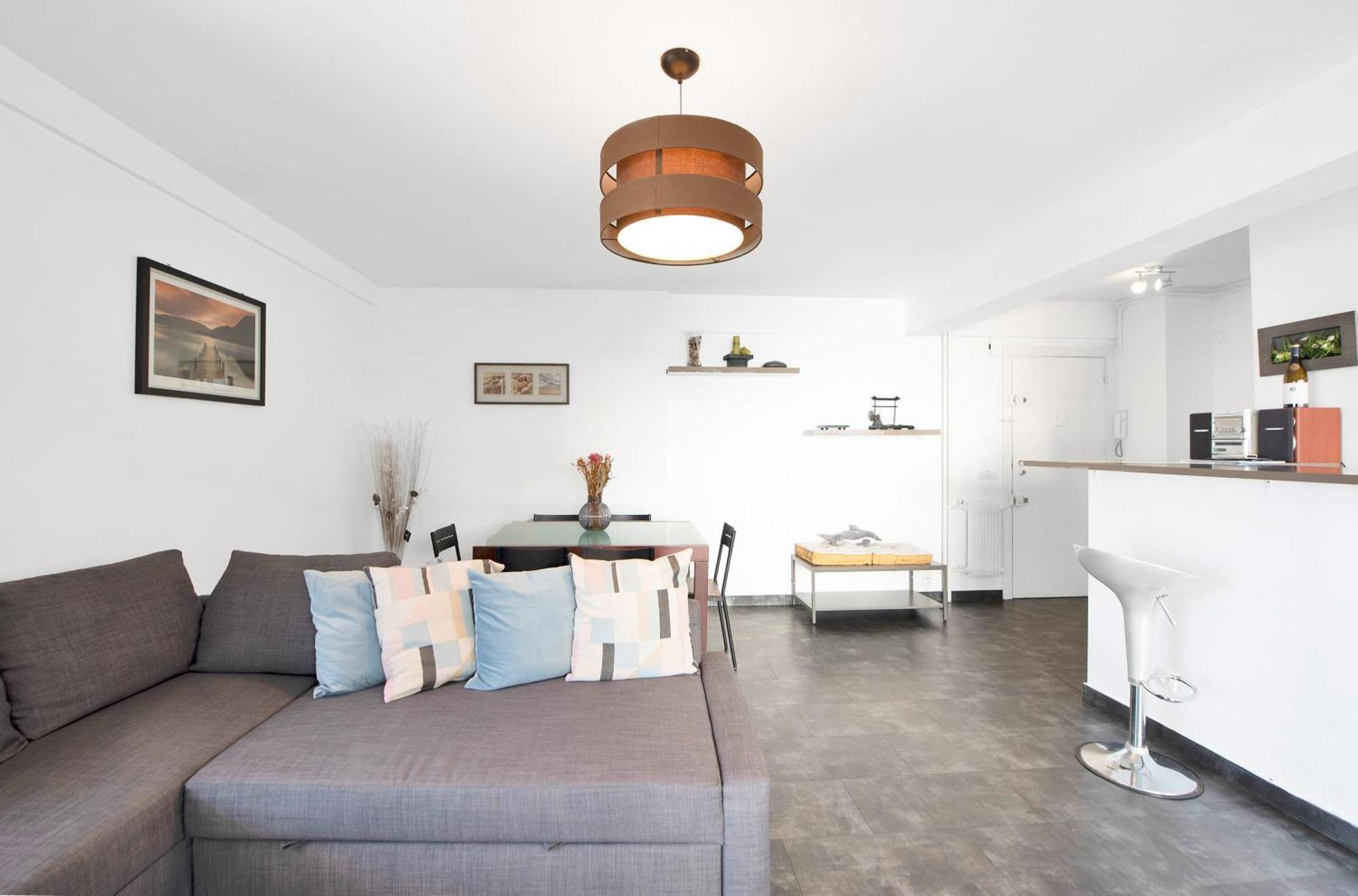 Le Versailles Plaisir Et Confort En Centre-ville, Pour Sejours En Famille Ou Business Appartement