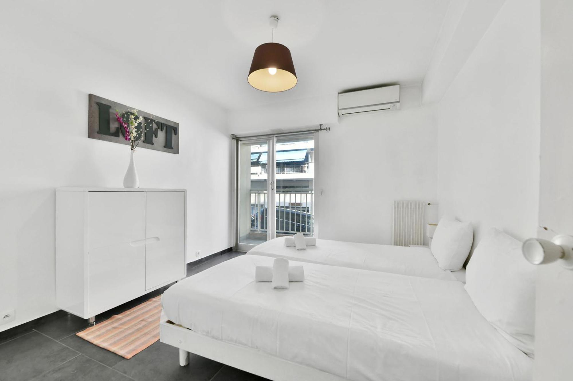 Le Versailles Plaisir Et Confort En Centre-ville, Pour Sejours En Famille Ou Business Cannes